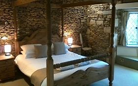 Swan Inn Lechlade